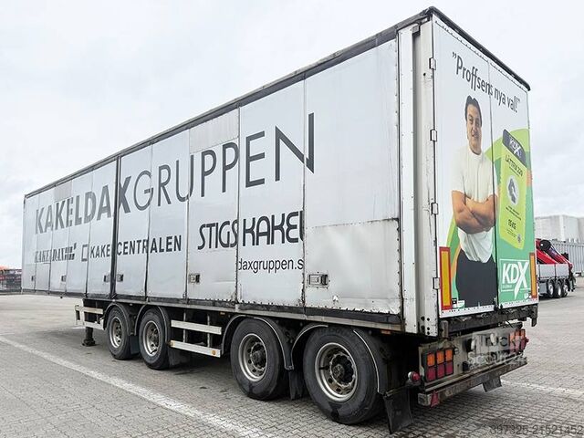 Skjutbara presenningar HRD Curtainsider / Planenauflieger / Gardin