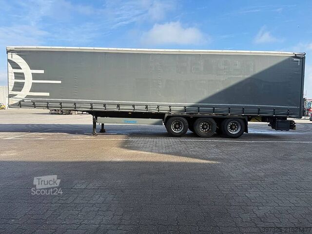 Sliding tarpaulins Krone Curtainsider / Planenauflieger / Gardin