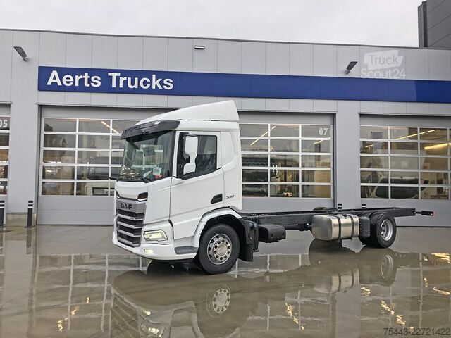 Valiză DAF XD 310 FA 4x2 ST954 - 19T - Plywood opb. 7800mm...