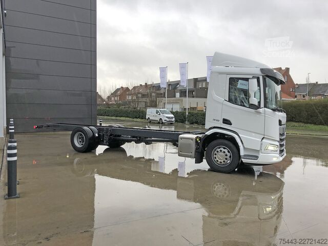 Valiză DAF XD 310 FA 4x2 ST954 - 19T - Plywood opb. 7800mm...