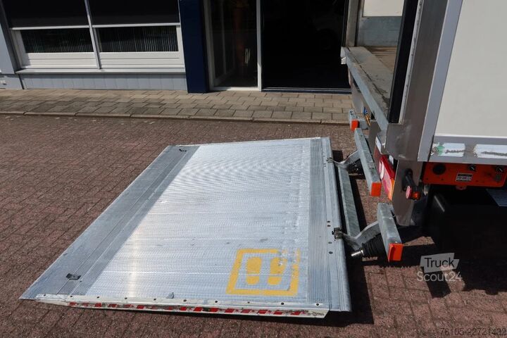  DAF CF 260 Bak+Klep Dhollandia 2000 kg