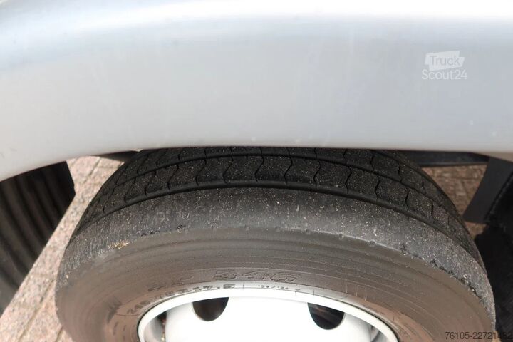Koffer MAN TGL 12.220 Bak + Palfinger klep 1500 KG   € 29...