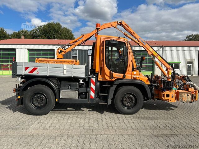 Speciale doeleinden vrachtwagen UNIMOG U 400 4x4 / Vario Pilot / Mulag / Mähausrüstung