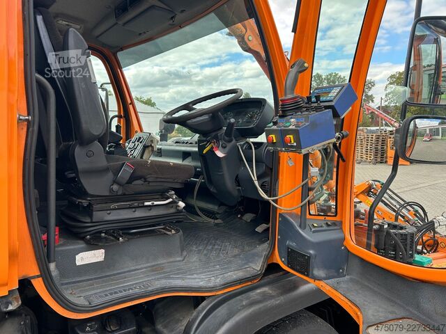 Speciale doeleinden vrachtwagen UNIMOG U 400 4x4 / Vario Pilot / Mulag / Mähausrüstung