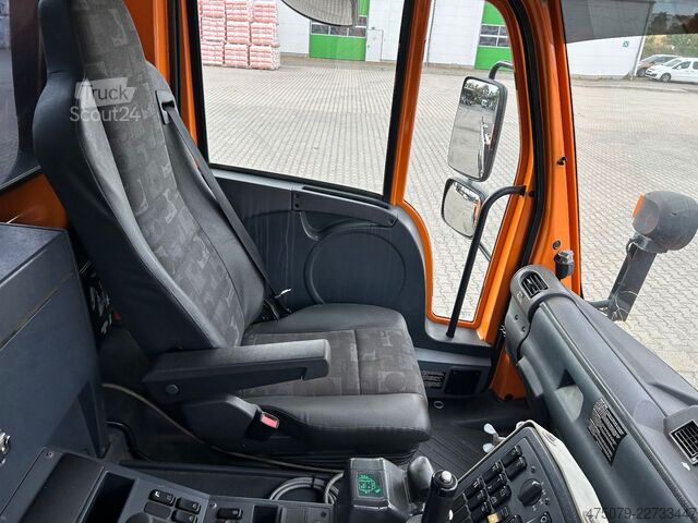 Speciale doeleinden vrachtwagen UNIMOG U 400 4x4 / Vario Pilot / Mulag / Mähausrüstung
