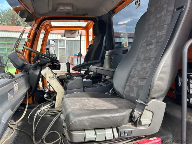 Speciale doeleinden vrachtwagen UNIMOG U 400 4x4 / Vario Pilot / Mulag / Mähausrüstung