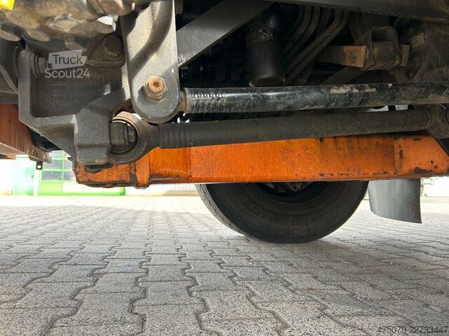 Speciale doeleinden vrachtwagen UNIMOG U 400 4x4 / Vario Pilot / Mulag / Mähausrüstung