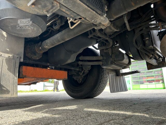 Speciale doeleinden vrachtwagen UNIMOG U 400 4x4 / Vario Pilot / Mulag / Mähausrüstung