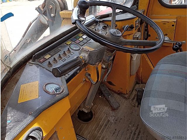 Excavadora de ruedas Volvo 4400