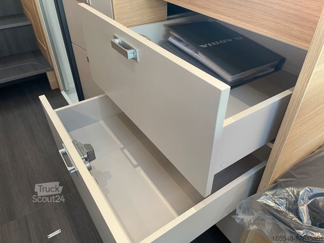 Half-integraal camper ADRIA Coral All-In 650 DL *Face-2-Face*sofort*