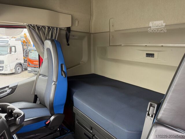 Standardni cestni vlačilec VOLVO FH 500