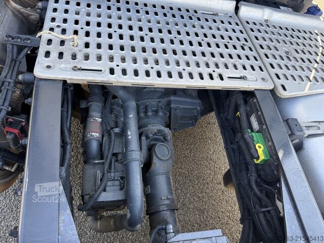 Standardni vlačilec Iveco sway 510