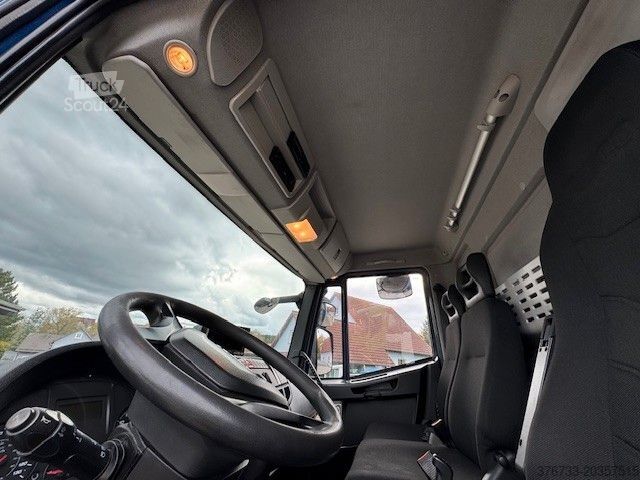 Vrachtwagen met bakwagen IVECO ML160E25/P E6C Klima Koffer 8,49 mtr.