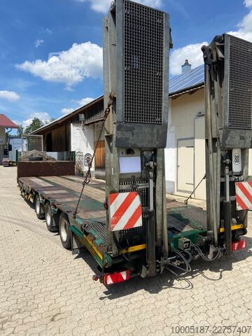 Nízkoložná návěs pro přepravu stavebních strojů Müller-Mitteltal TS 3 Profi AL 24t