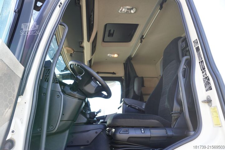 Sklápěč Mercedes-Benz Actros 1840 / New 3-side tipper 10 EPAL