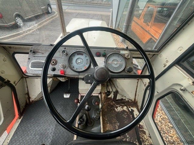 Tractor MERCEDES-BENZ 65/70 Oldtimer Schlepper Traktor Trecker