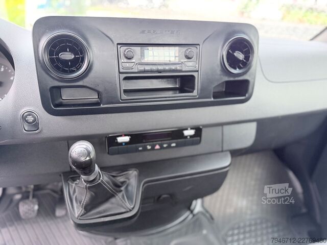 Pick-up furgon MERCEDES-BENZ Sprinter Pritsche FWD 311 CDI *77.000 Km *2020*