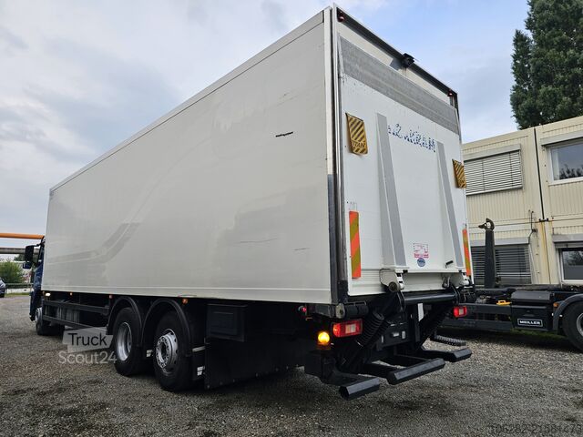 Camion frigorifique Volvo FM330 Multizone Lenk u. Kühlkoffer