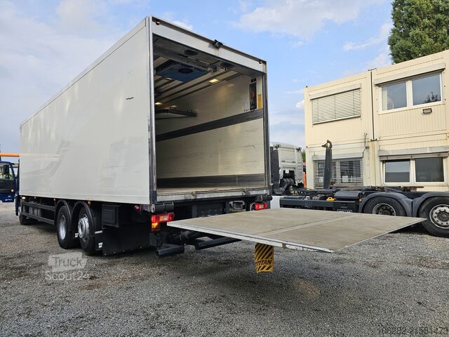 Camion frigorifique Volvo FM330 Multizone Lenk u. Kühlkoffer