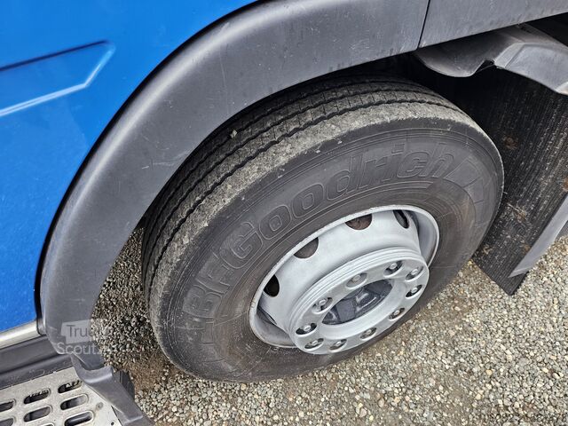 Camion frigorifique Volvo FM330 Multizone Lenk u. Kühlkoffer