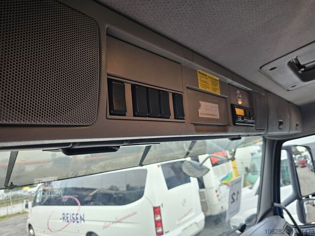 Camion frigorifique Volvo FM330 Multizone Lenk u. Kühlkoffer