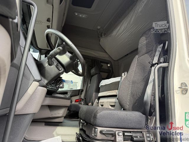 Standard dragbil Scania R 460 NA - SUPER - HIGHLINE - 2x TANKs - ACC