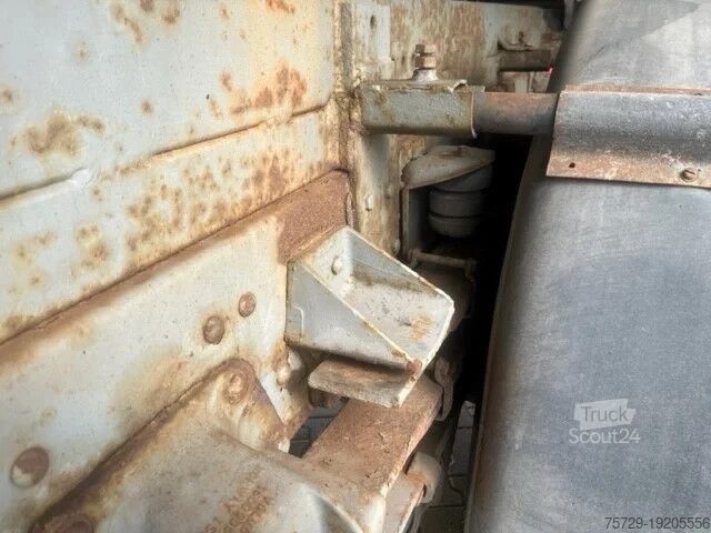 Ανατρεπόμενο φορτηγό Volvo N 12 N12 - 1987 - Tipper - Oldtimer