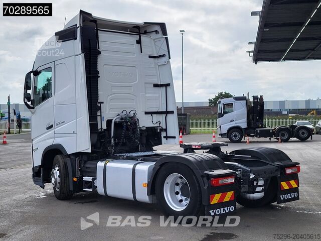 Standard-SZM Volvo FH 500 4X2 2xTanks I-ParkCool Navi ACC Euro 6