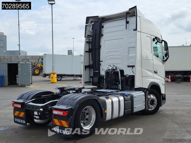 Standard-SZM Volvo FH 500 4X2 2xTanks I-ParkCool Navi ACC Euro 6