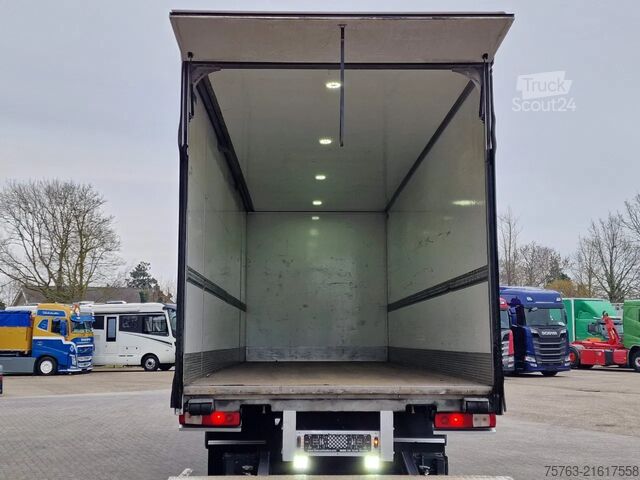 Suitcase Renault D 320 4x2 - Box with sidedoors - Zepro loadlift...