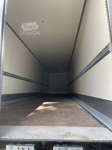 Koffer REISTREYLER Box trailer 13,60 3-assig met D'hollandia klep ...