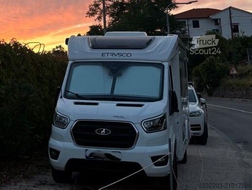 Semi-integrated camper Etrusco V 6.6 SF