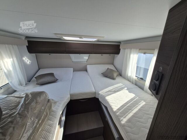 Напівінтегрований кемпер ADRIA Coral Supreme 670 DL Vollausstattung