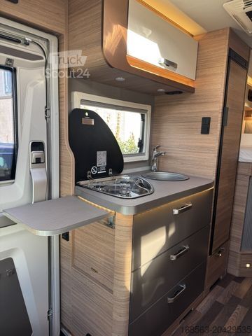 Ημιενσωματωμένο αυτοκινούμενο τροχόσπιτο WEINSBERG CaraCompact MB 640 MEG [PEPPER] LP 101.506 ¤ !