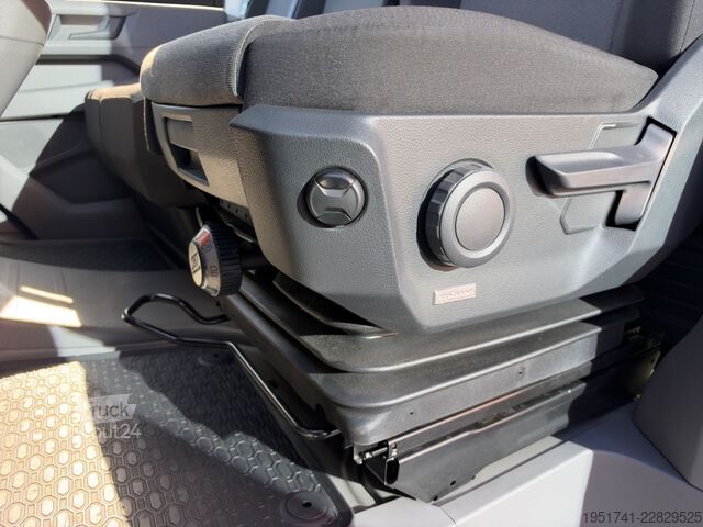 Minibus VW Crafter L4H3 7 Sitzer Automatik AHK 270° Türen