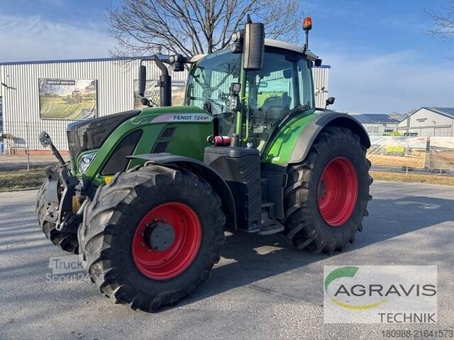 Tractor Fendt 724 VARIO S4 Profi Plus