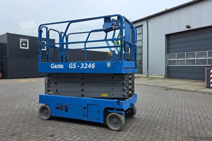 Scherenhebebühne Genie GS3246 Electric, Working Height 11.75 m, 318kg Cap