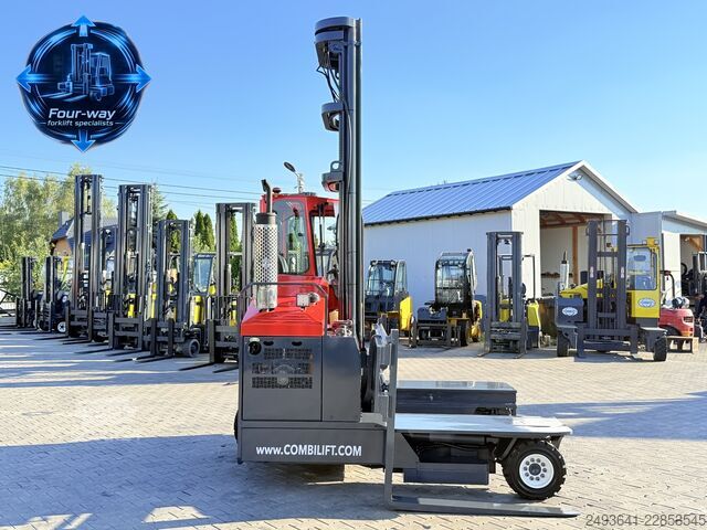 чотири-напрямний навантажувач Combilift C4500 GAS TRIPLEX 8400 WIDE POSITIONER