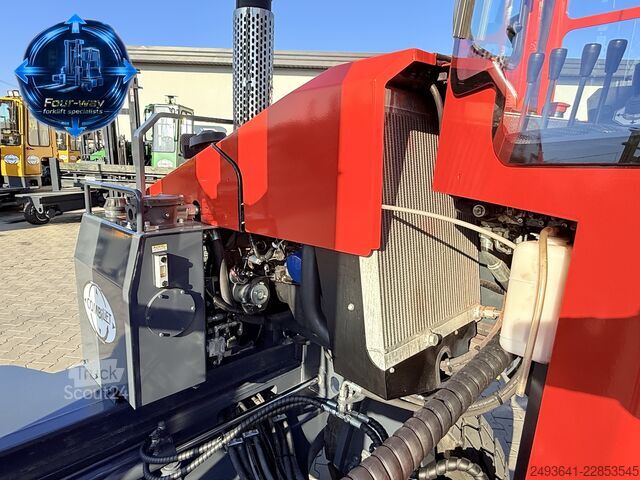 чотири-напрямний навантажувач Combilift C4500 GAS TRIPLEX 8400 WIDE POSITIONER