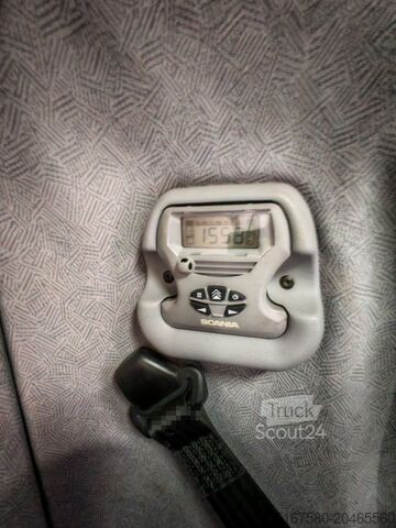 Apart + transport koni Scania 2002 + Belgium Horse box 8 years R 420