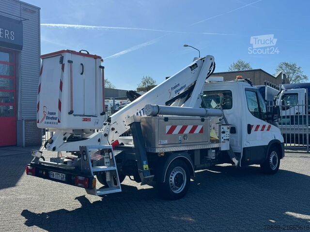 Plate-forme de levage Iveco Daily