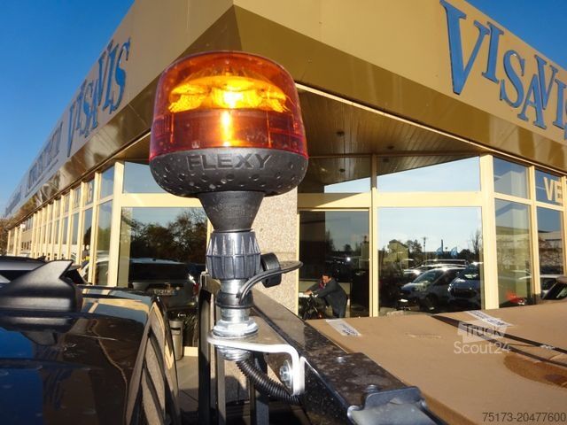 Fourgon FORD Ranger XLT 4x4 DoKa Winterdienst Streuer Pflug