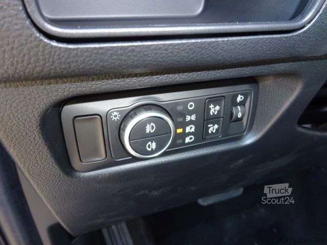 Fourgon FORD Ranger XLT 4x4 DoKa Winterdienst Streuer Pflug