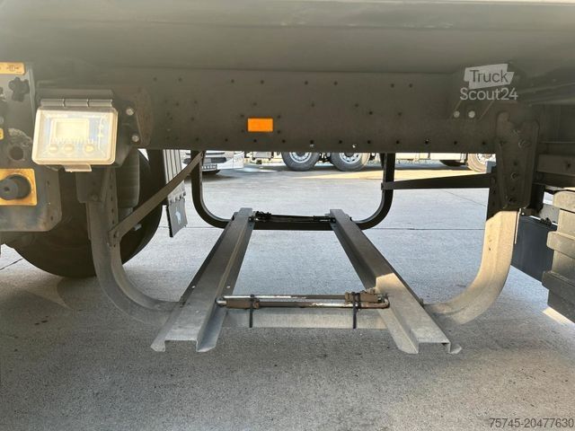 Semi-remorque frigorifique SCHMITZ CARGOBULL SKO 24L * DOPPELSTOCK * LIFT * NUR 4.740H * ALU*