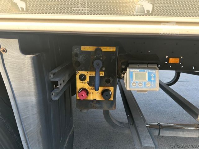 Semi-remorque frigorifique SCHMITZ CARGOBULL SKO 24L * DOPPELSTOCK * LIFT * NUR 4.740H * ALU*