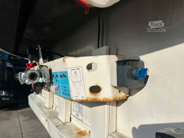 Semi-remorque frigorifique SCHMITZ CARGOBULL SKO 24L * DOPPELSTOCK * LIFT * NUR 4.740H * ALU*