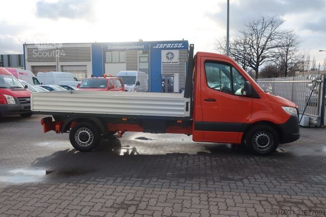 Pritschenwagen MERCEDES-BENZ Sprinter III Pritsche 211 CDI FWD L2/AHK/ Nr.128
