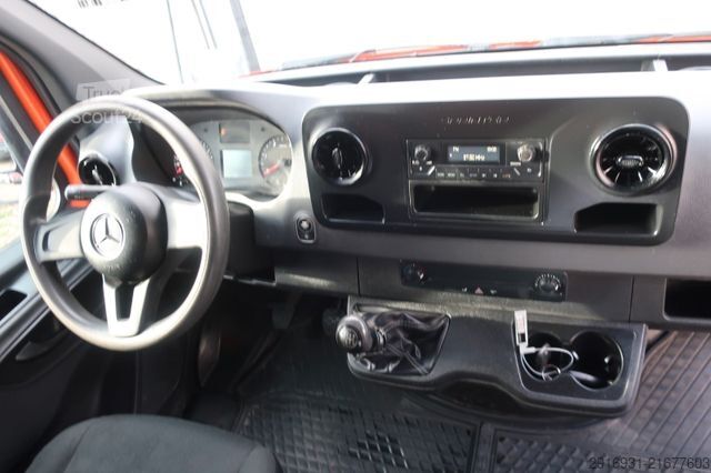 Pritschenwagen MERCEDES-BENZ Sprinter III Pritsche 211 CDI FWD L2/AHK/ Nr.128