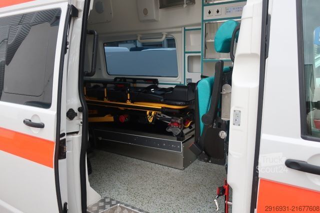 Brandweerwagen VOLKSWAGEN T6 KTW Hochdach lang 1. Hand/ SHZ / Fzg. Nr:A1