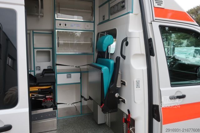 Brandweerwagen VOLKSWAGEN T6 KTW Hochdach lang 1. Hand/ SHZ / Fzg. Nr:A1